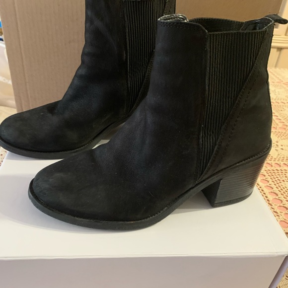 Aldo Cilalla unisex ankle booties - Picture 3 of 10